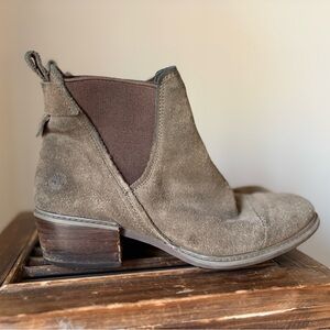 Timberland Brown Suede Ankle Booties